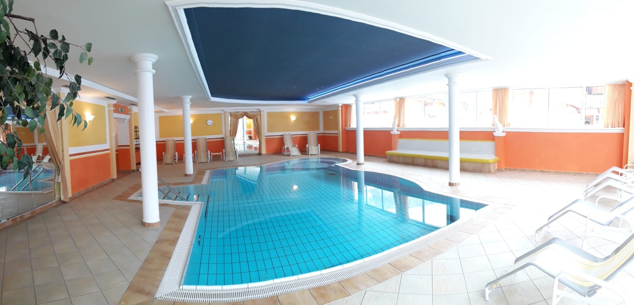 Pool Hotel Alphof Alpbach