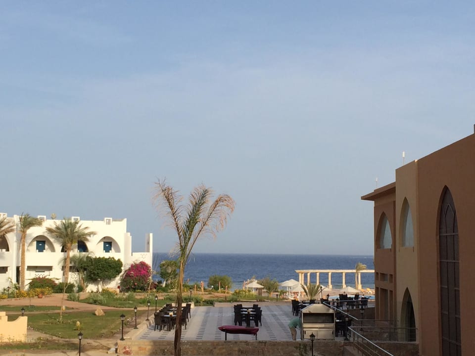 zimmerausblick  Three Corners Equinox Beach Resort