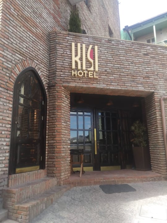 Hoteleingang Kisi Hotel
