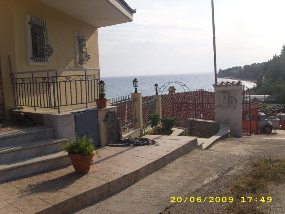 Eingangsbereich Haus des Vaters