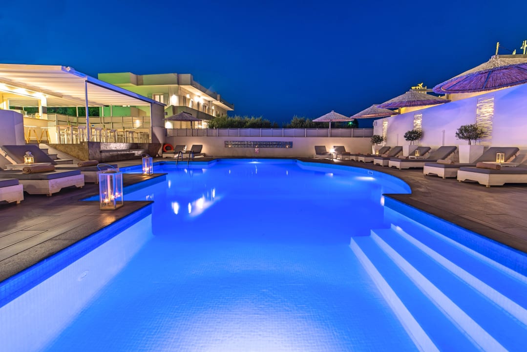 Pool Elounda Garden Suites