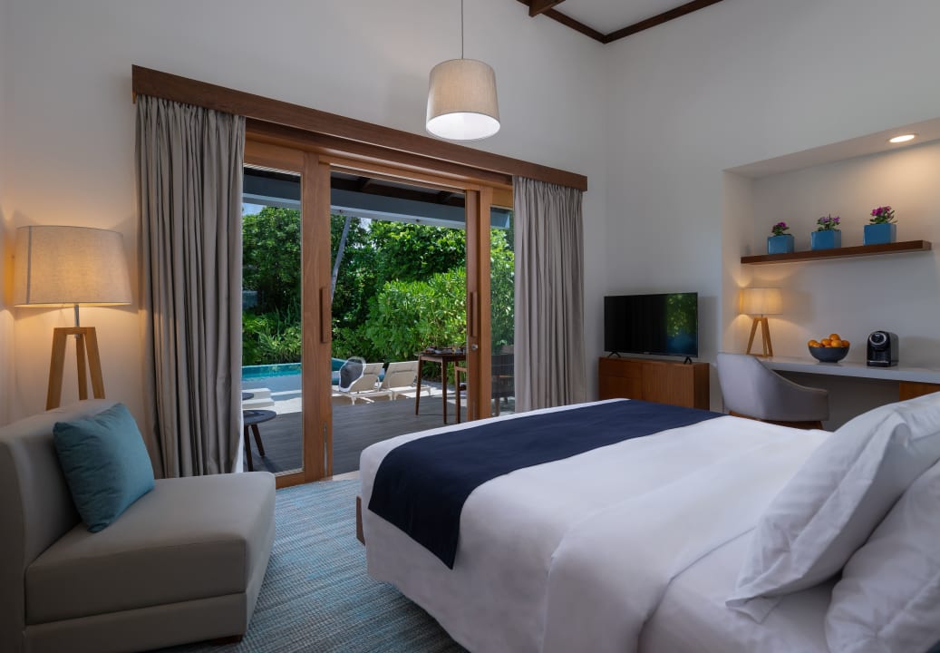 Zimmer Ifuru Island Resort Maldives