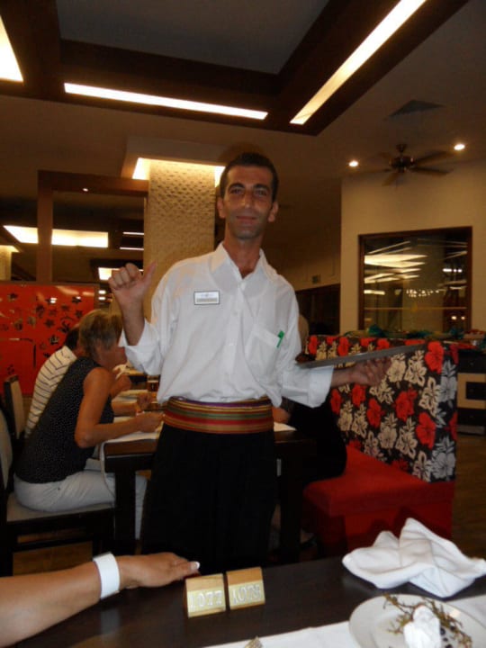 Harun am türkischen Abend Hotel Defne Star