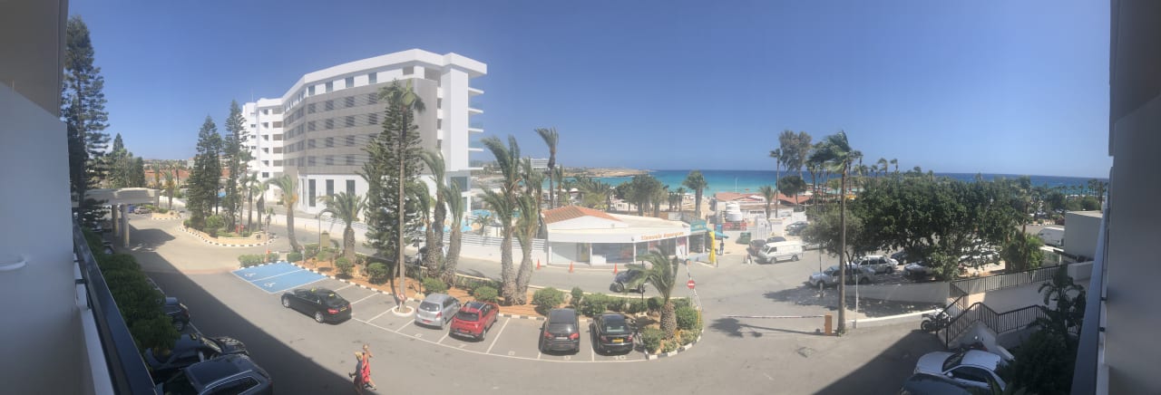 Außenansicht Adams Beach Hotel