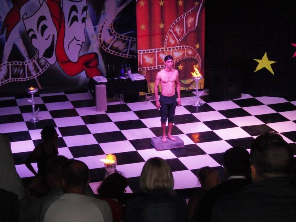 Fakirshow, nichts für schwache Nerven Club Side Coast
