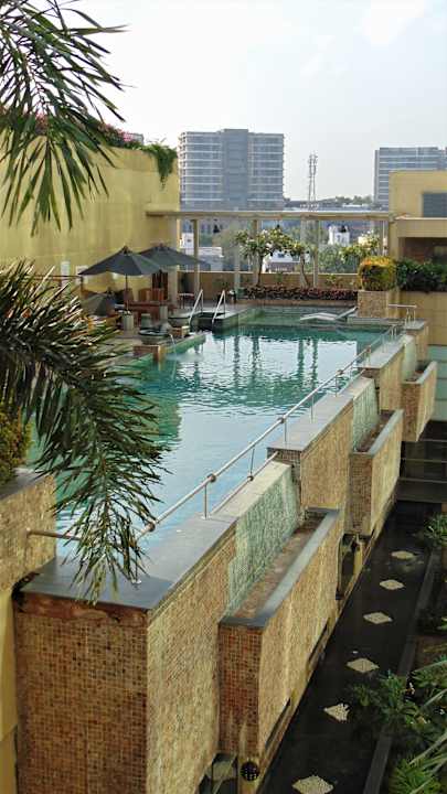 Pool Hotel The Westin Chennai Velachery