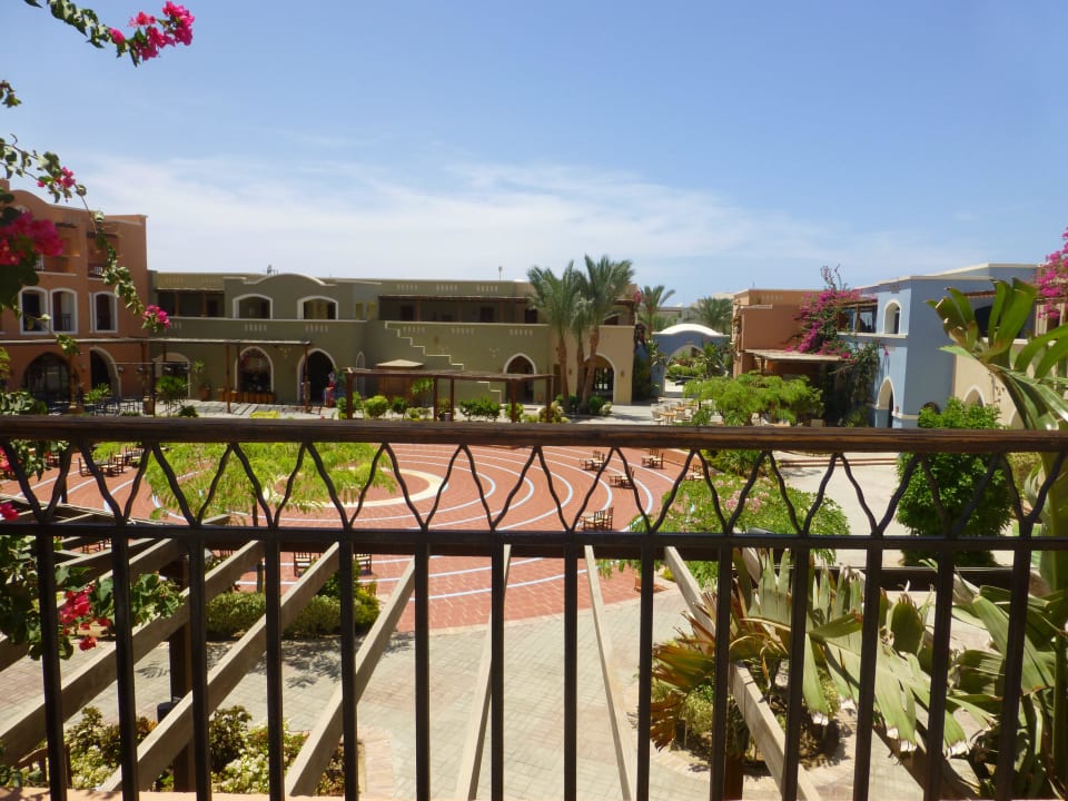 Blick vom Balkon zum Souk Jaz Dar EL Madina