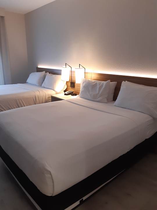 Zimmer Wyndham Garden Orlando Universal / I Drive