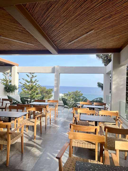 Gastro Hotel Kakkos Bay