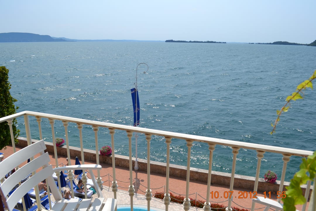 Balkon mit Sitzmöglichkeiten Grand Hotel Gardone