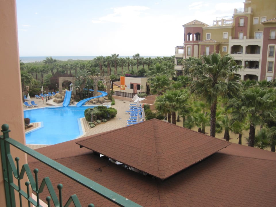 Teilansicht Pool Playacanela Hotel