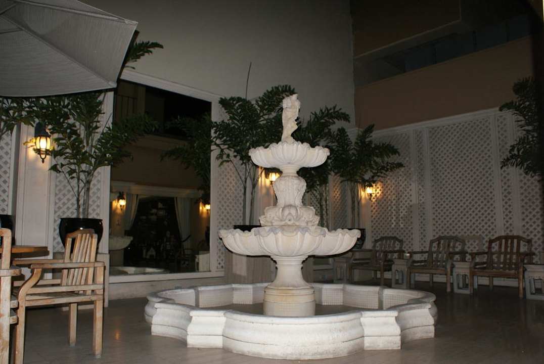 Holl Hotel Aston Waikiki Beachside