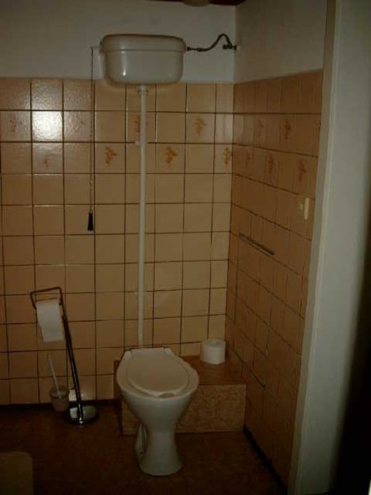 Das "moderne" WC im Schloß Vietgest Schloß Vietgest