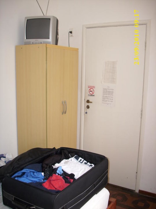 Eingangstür mit Schrank Hotel O Ninho