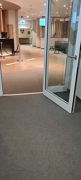 Lobby H+ Hotel Köln Hürth