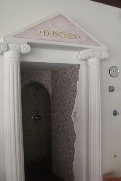 Dusche STROBLHOF Active Family SPA Resort