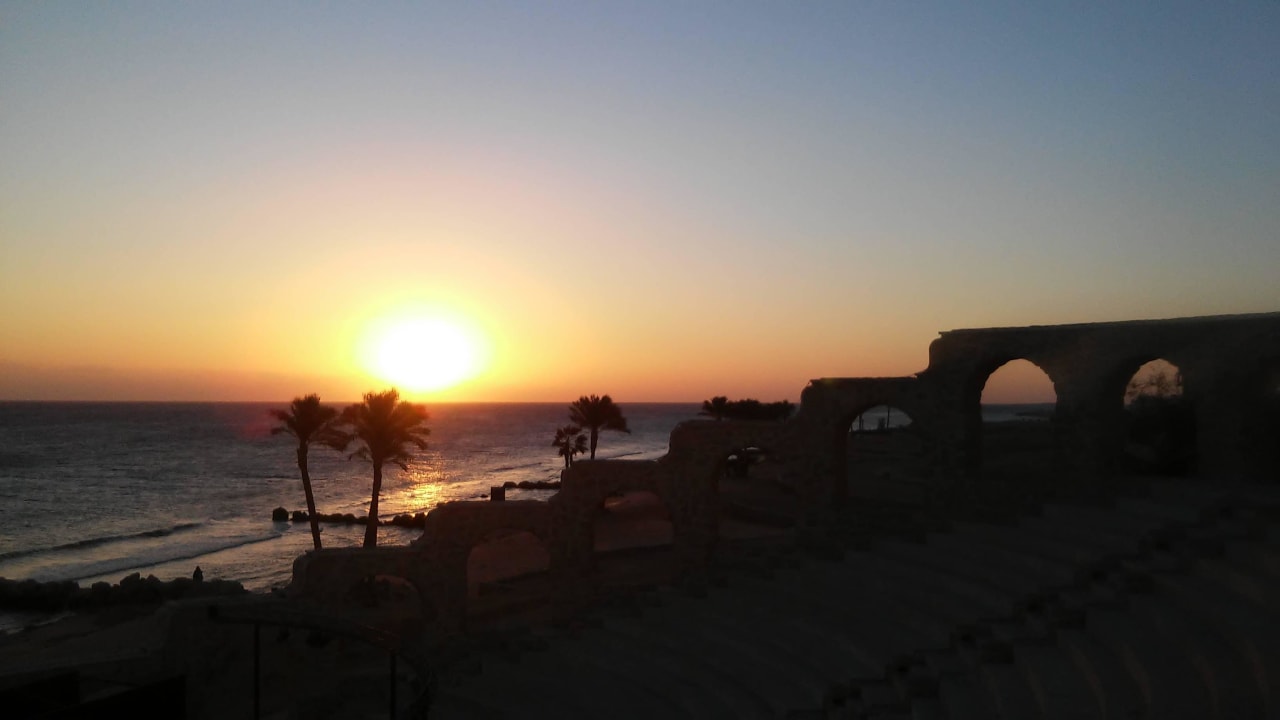 Sonnenaufgang, Blick vom Amphitheater Pickalbatros Citadel Resort