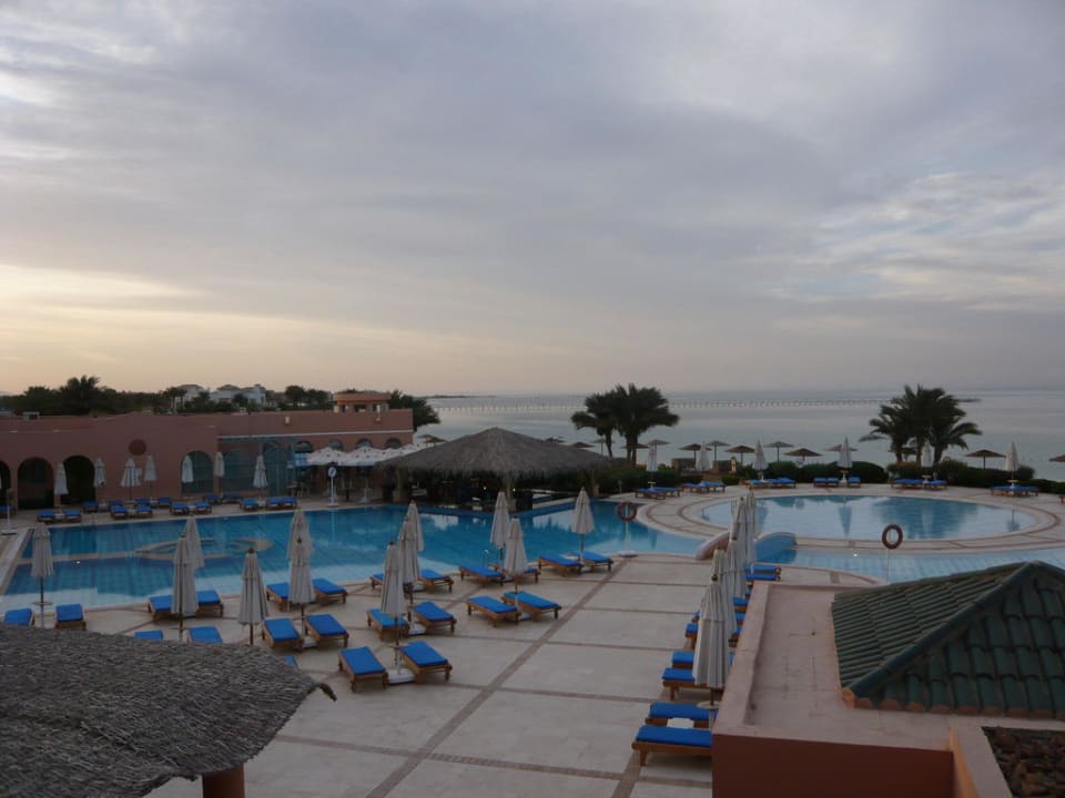 Pool Mövenpick Resort & Spa El Gouna