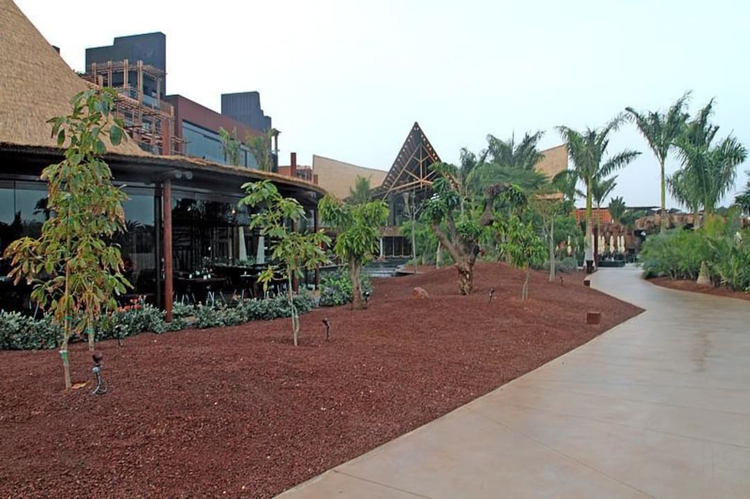 Ogrod Lopesan Baobab Resort