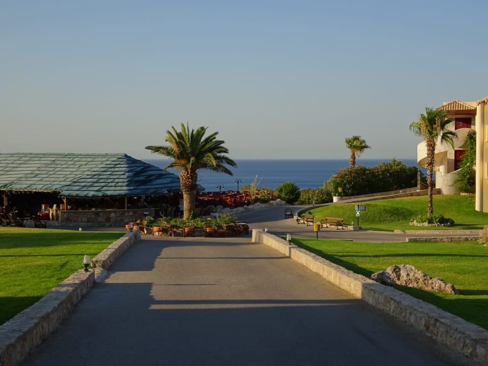 Gartenanlage Hotel Kalithea Horizon Royal