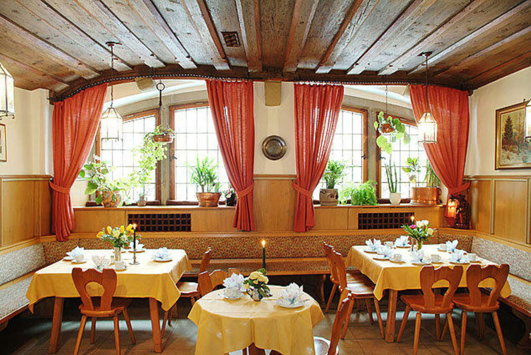 Frühstücksraum Hotel Gasthof Goldener Greifen
