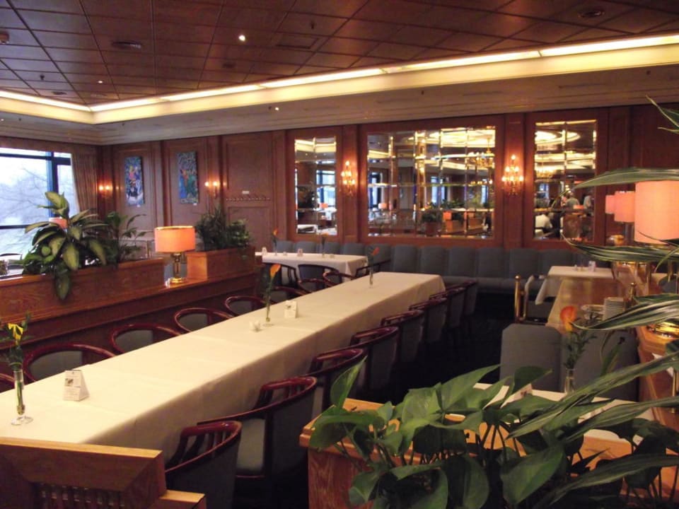 Restaurant " Rötisserie " Maritim Airport Hotel Hannover