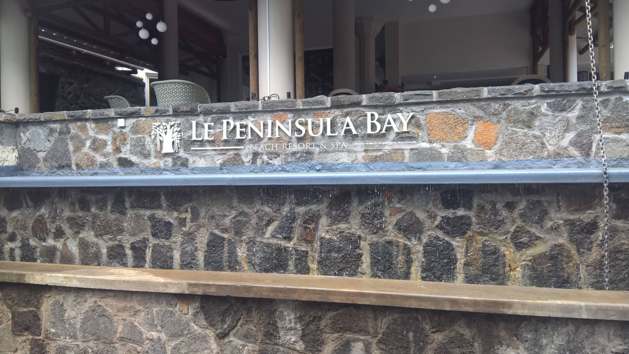 Eingangsbereich Le Peninsula Bay Beach Resort & Spa