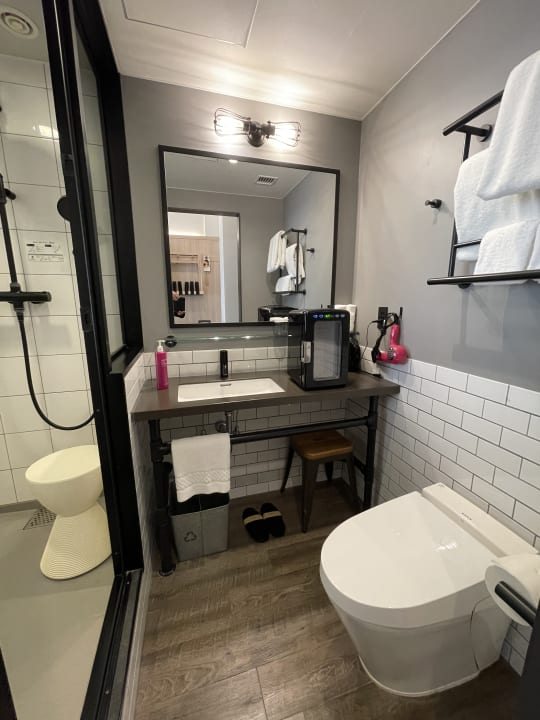 Zimmer MOXY Tokyo Kinshicho by Marriott