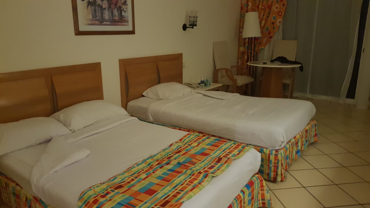 Zimmer Siva Sharm