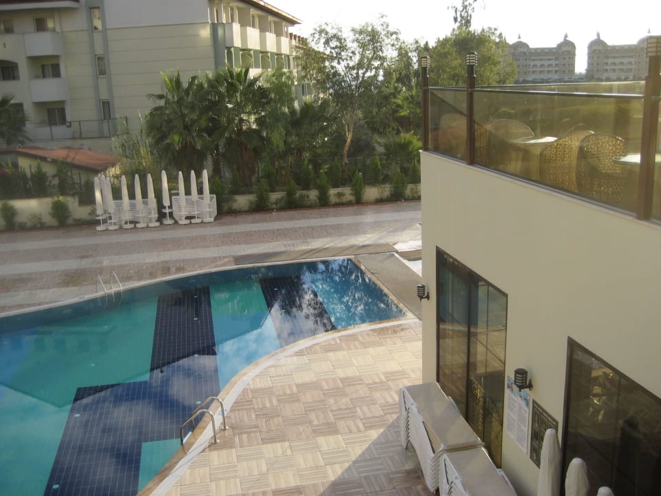 Poolanlage Glamour Resort & Spa