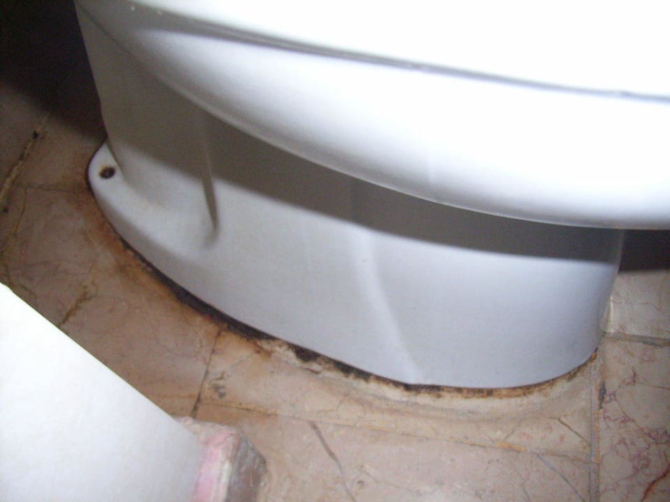 WC im Bad Hotel Gomeda