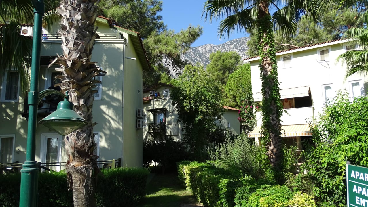 Ansicht vom Weg Crystal Flora Beach Resort