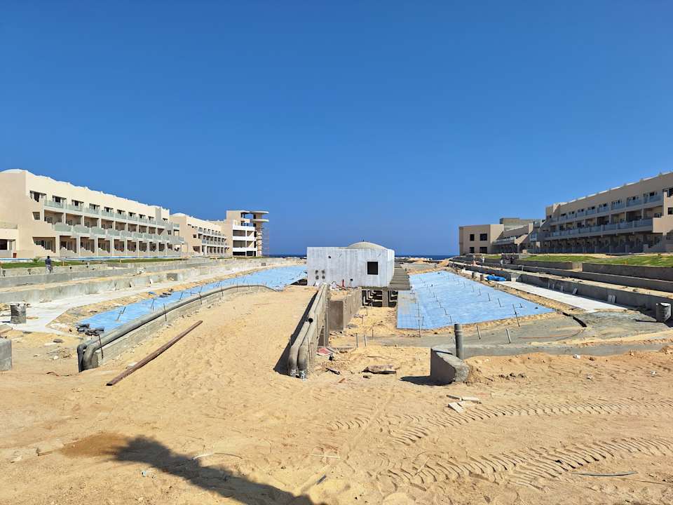 Pool Diamond Beach by Pearl Resort