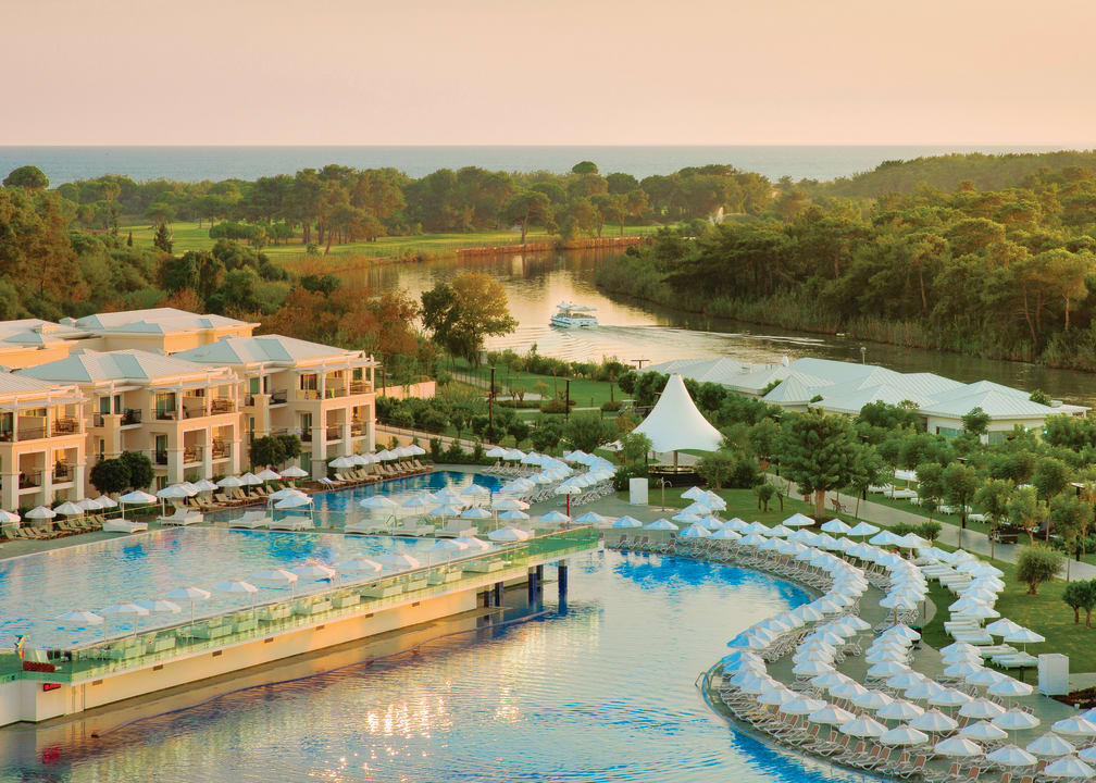 Pool Titanic Deluxe Golf Belek