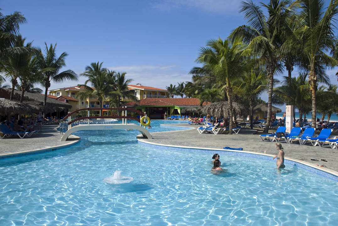 Pool Viva Tangerine by Wyndham - All Inclusive Resort