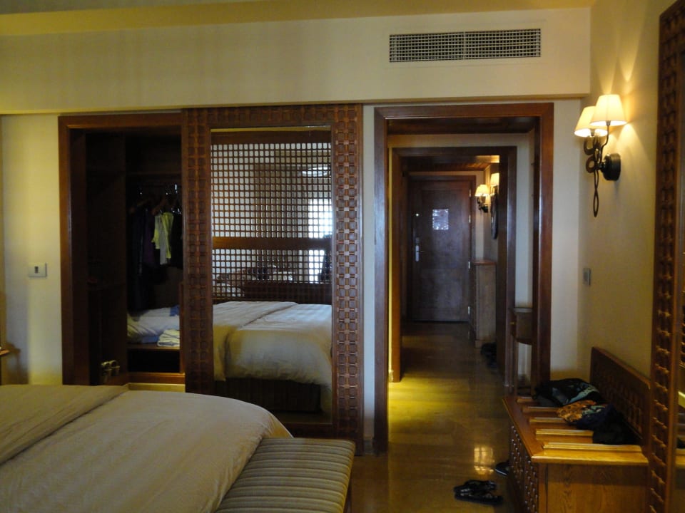 Schlafraum mit begehbarem Schrank Grand Waterworld Makadi & Family Star Makadi