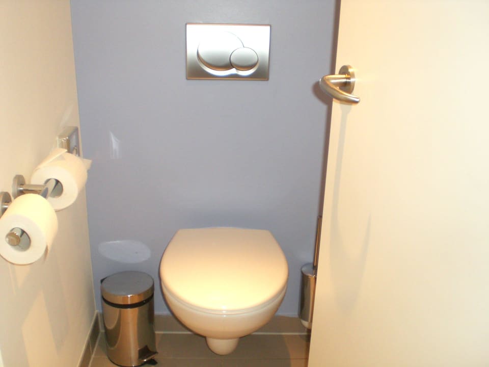 Separate Toilette Novotel Hamburg City Alster