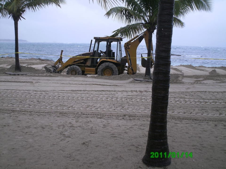 Neuer Sand für den Strand Grand Paradise Playa Dorada