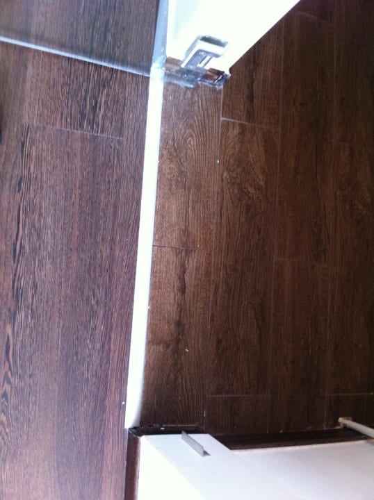 Schmutz! Hotel Ambassadeur