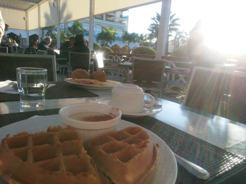 Am Morgen Lindos Princess Beach Resort & Spa