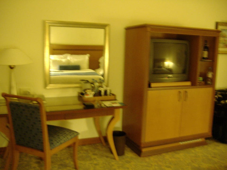 Pokoj Hotel Le Meridien Al Aqah Beach Resort