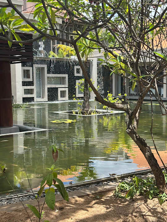 Gartenanlage Crystals Beach Resort Belle Mare, a member of Radisson Individuals