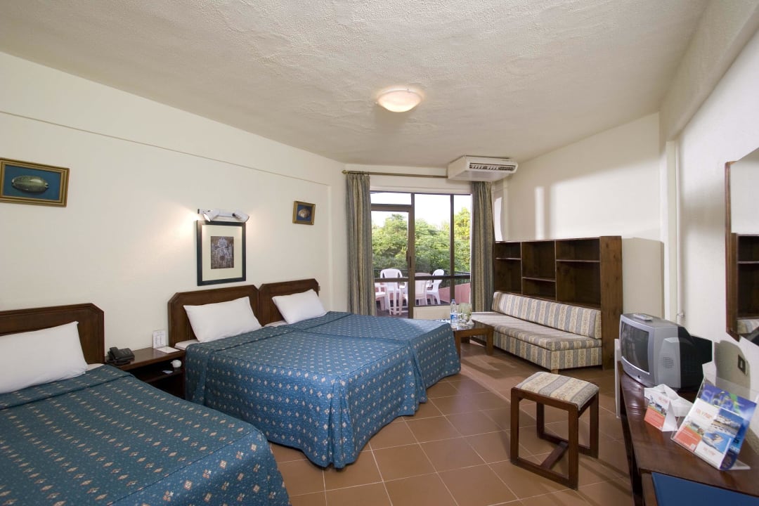 Family Room Eagles Paradise Abu Soma