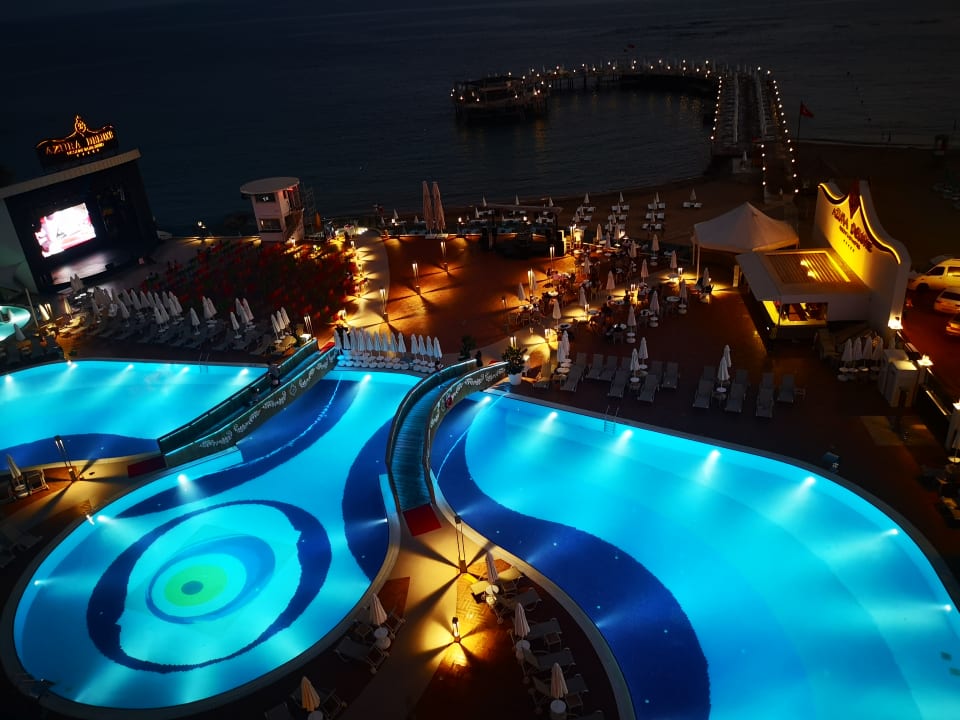 Ausblick Azura Deluxe Resort & Spa Hotel