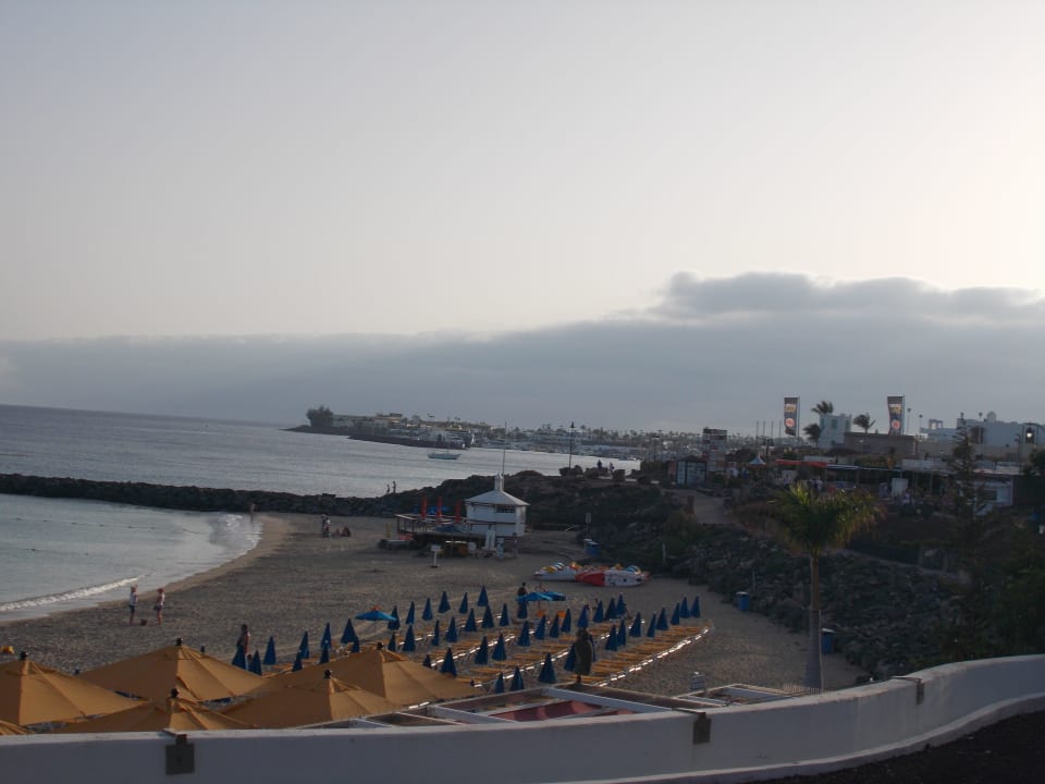 Sandstrand vom Hotel Dreams Lanzarote Playa Dorada Resort & Spa