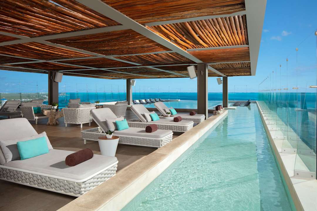 Pool Dreams Vista Cancun Resort & Spa