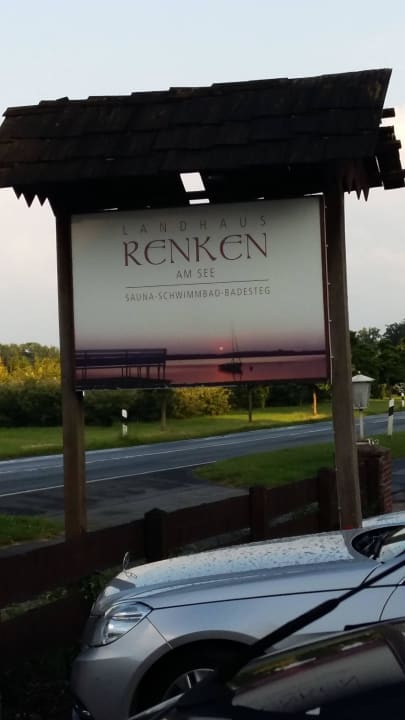 Schild Landhaus Renken am See