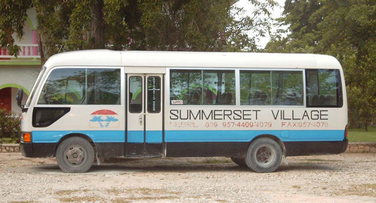 Shuttle-Service Hotel Summerset Village