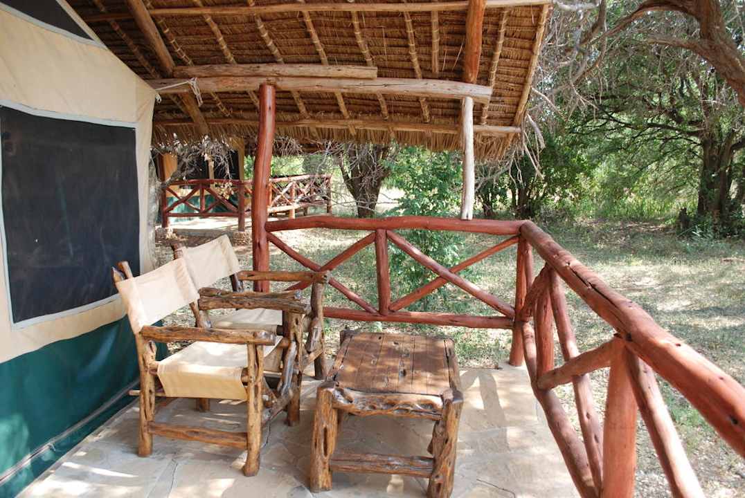 Camp Hotel Ndololo Safari Camp