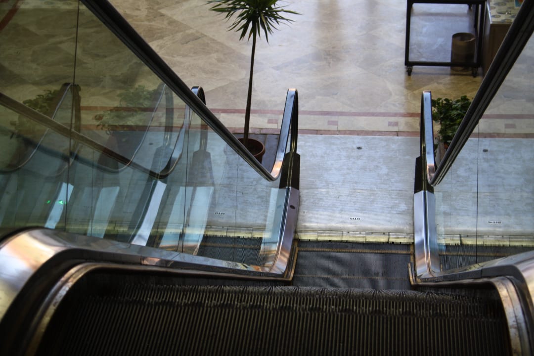 Rolltreppe Hotel Titanic Palace